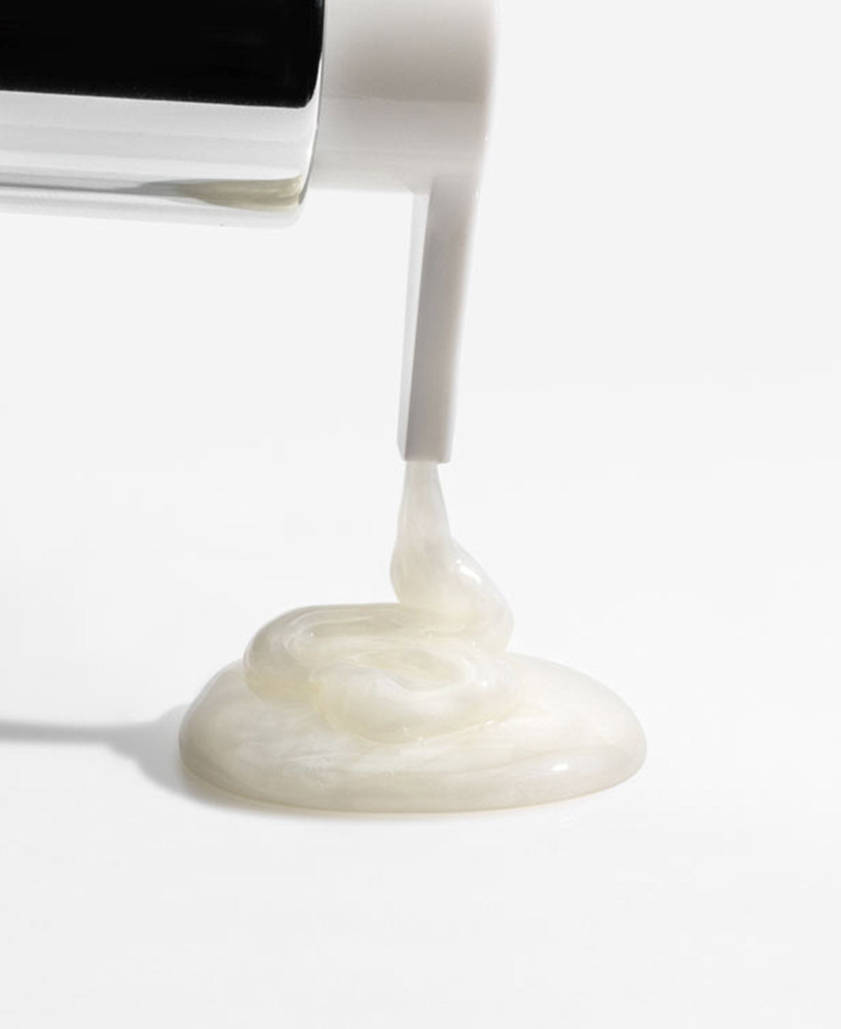 Medical-grade Fix Studios GreenTea Purity™ Antioxidant Cleanser is a silky smooth gel that is free of soaps.